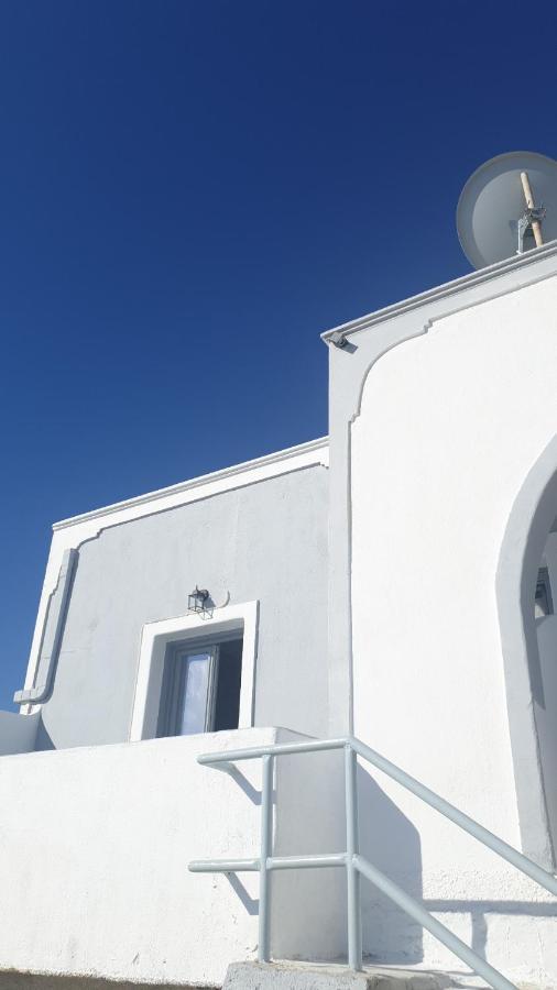N Renieris Apartments Фиростефани Екстериор снимка