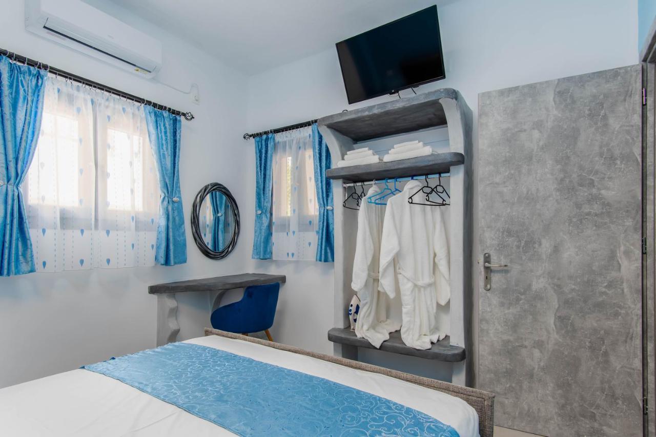 N Renieris Apartments Фиростефани Екстериор снимка